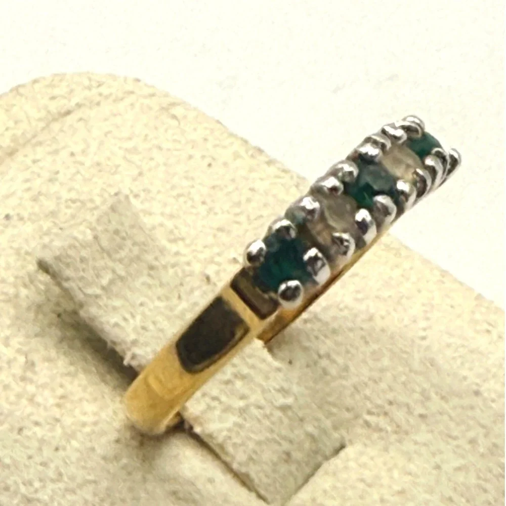 Vintage 18K Gold Plated Green Clear Rhinestone Five Stone Ring Size 4.75 18KHGE
